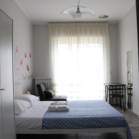 B&B Francesco Fly Neapol Zewnętrze zdjęcie