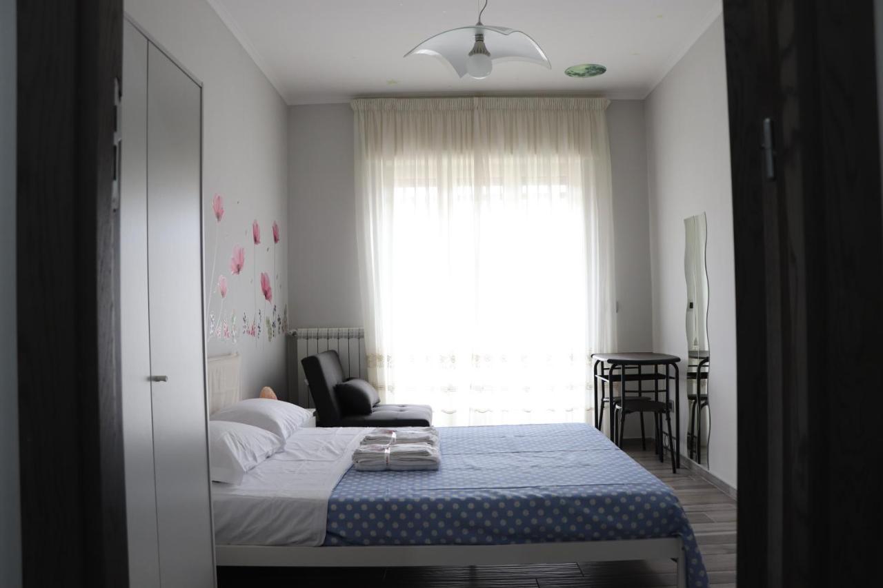 B&B Francesco Fly Neapol Zewnętrze zdjęcie
