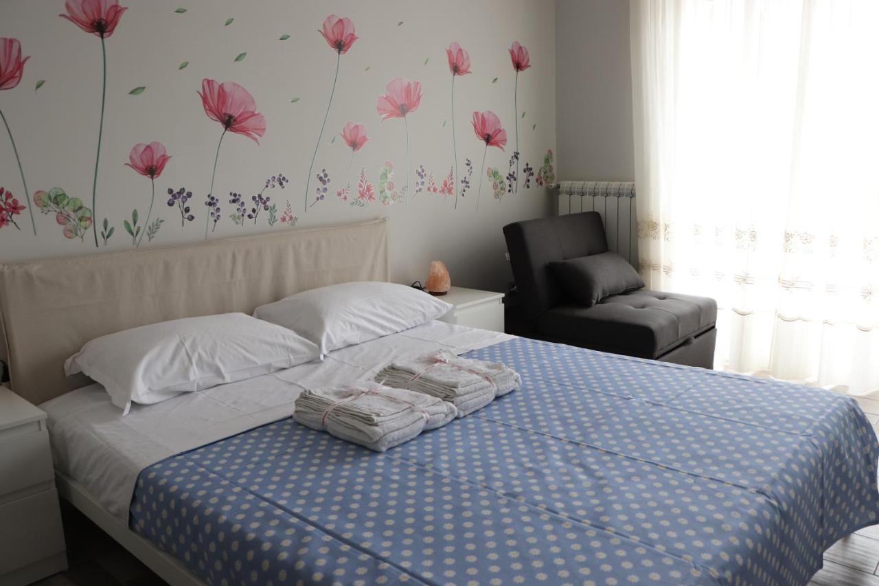 B&B Francesco Fly Neapol Zewnętrze zdjęcie