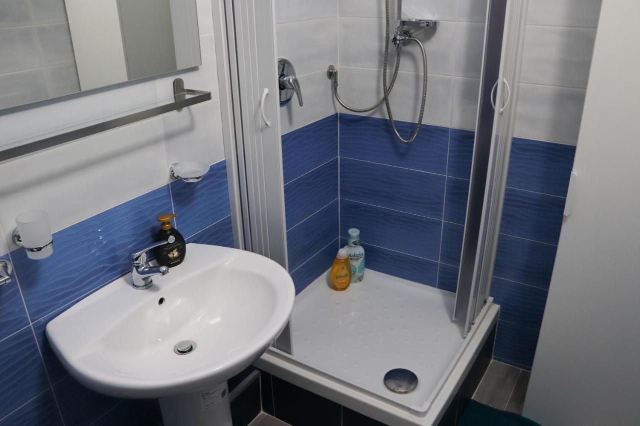 B&B Francesco Fly Neapol Zewnętrze zdjęcie