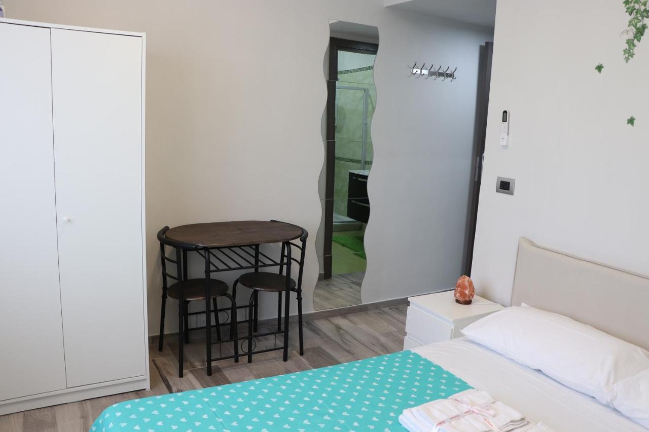 B&B Francesco Fly Neapol Zewnętrze zdjęcie